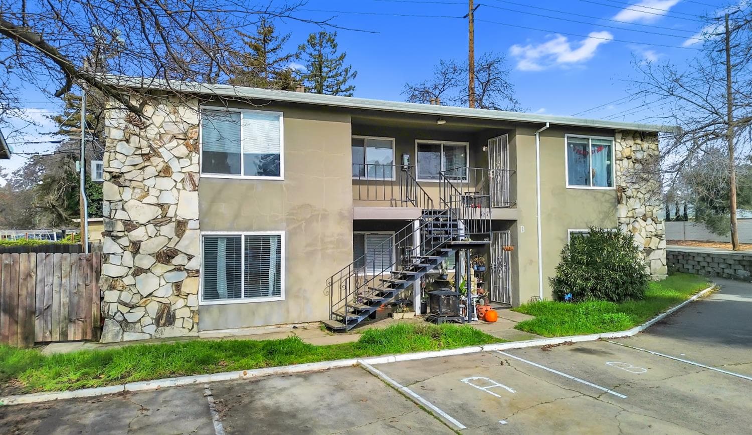 Multi family property in Redding CA