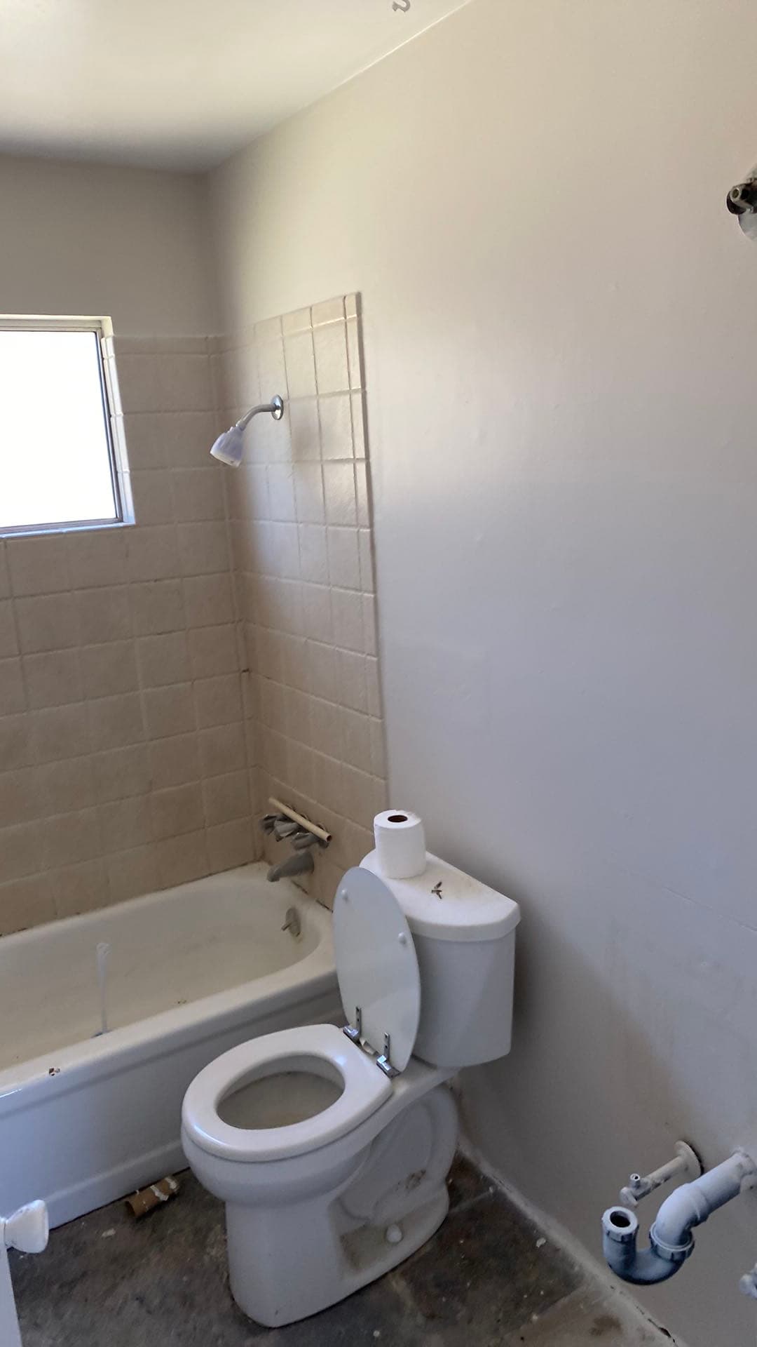 Glendale home interior before our cash purchase