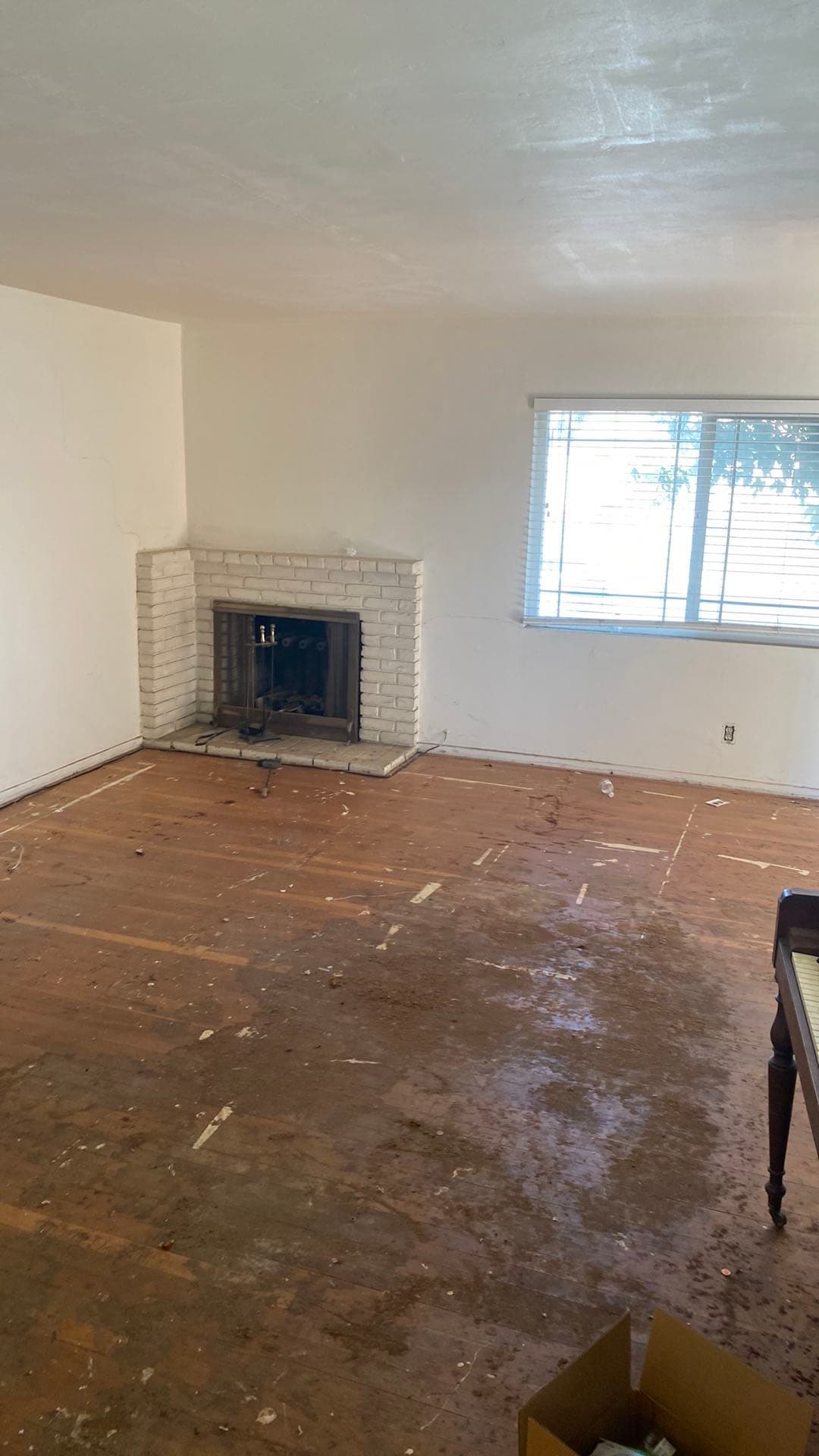 Oakland home interior before our cash purchase