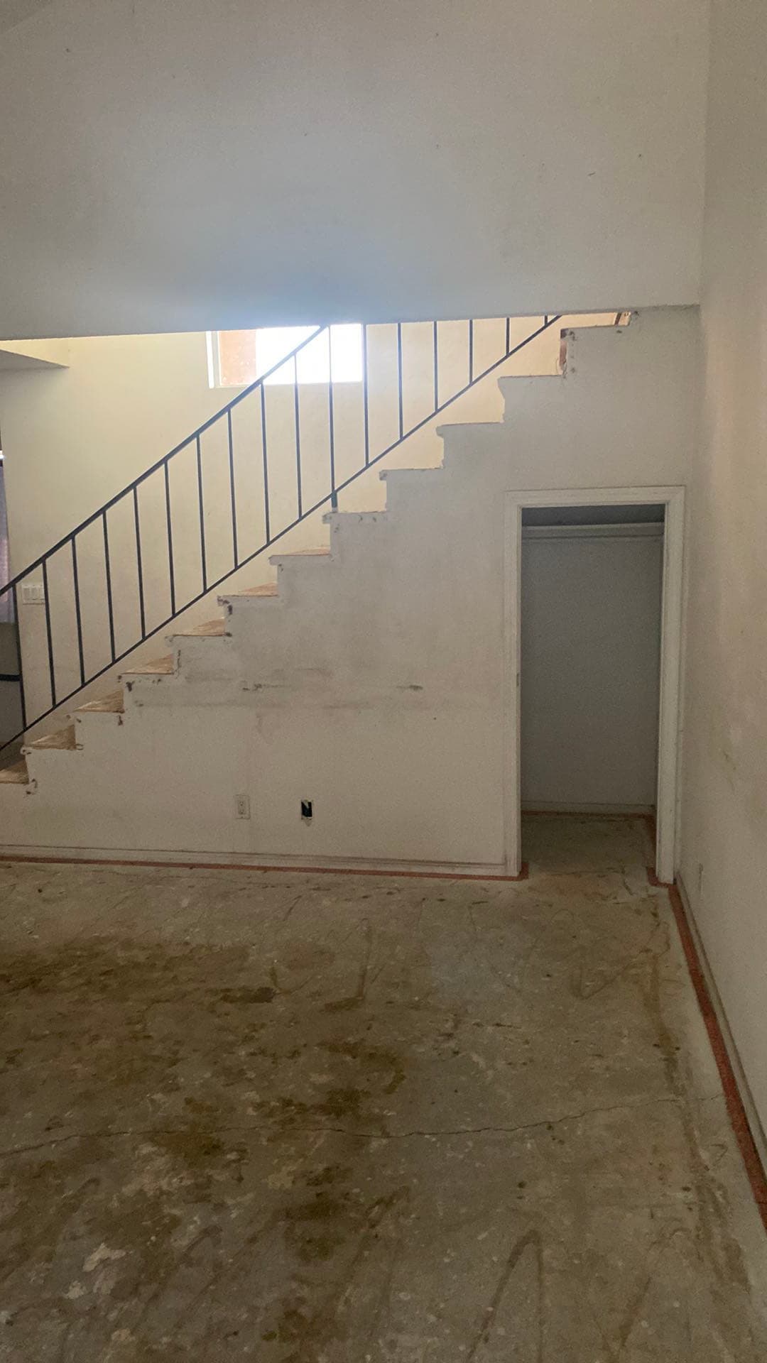 Property exterior before cash purchase in Riverside