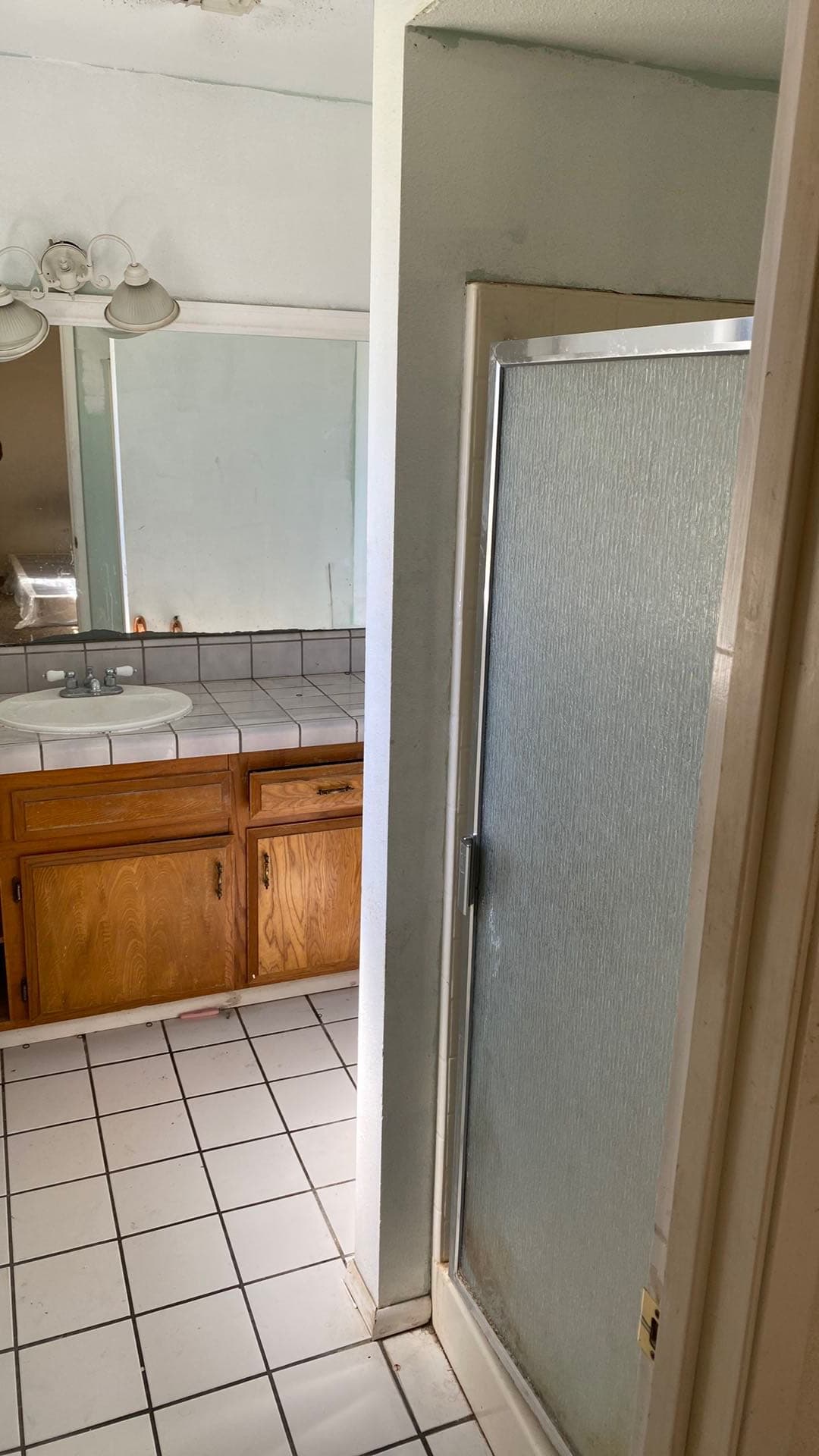 Property exterior before cash purchase in Santa Ana