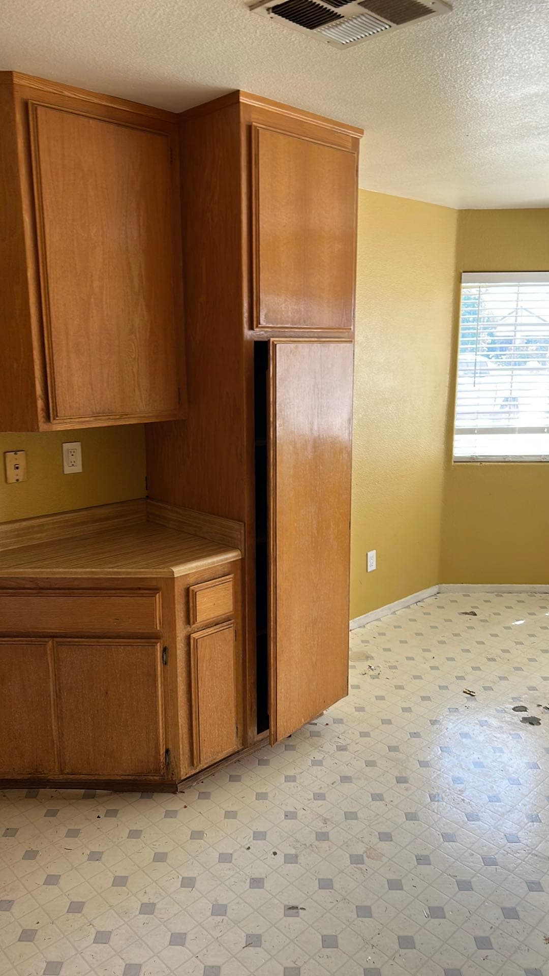 Santa Clarita home before renovation — bought as-is